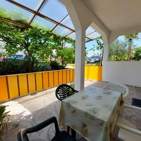 Ankica Apartamento Punat